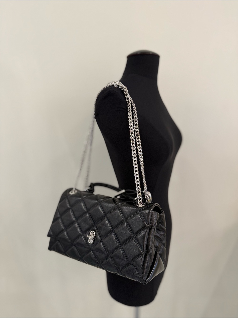 NWT Marc Jacobs THE QUILTED DUAL CONVERTIBLE SHOULDER BAG - black - Picture 2 of 7